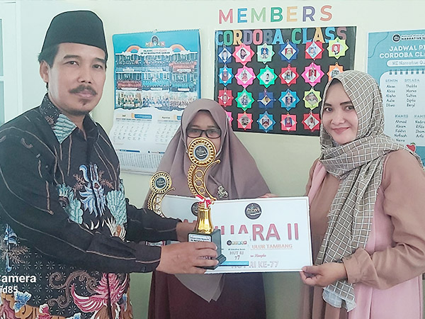 Rapat Koordinasi Komite Madrasah dan penerimaan Piala Lomba Inspiring Class