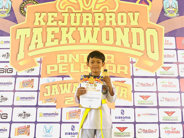 Siswa MINAN Sabet Medali Emas di ajang Kejurprov Taekwondo Antar Pelajar Tingkat Provinsi Jawa Timur Tahun 2022